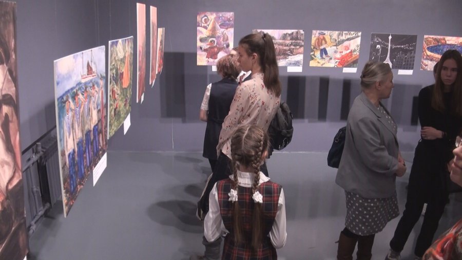 В Магаданском областном краеведческом музее открылась выставка детских художественных работ