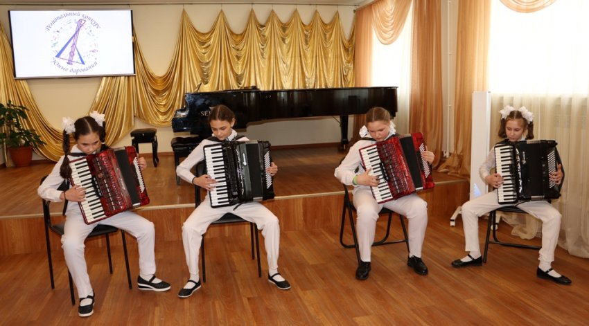 Открытие регионального конкурса музыкантов-исполнителей на народных инструментах «Юные дарования»