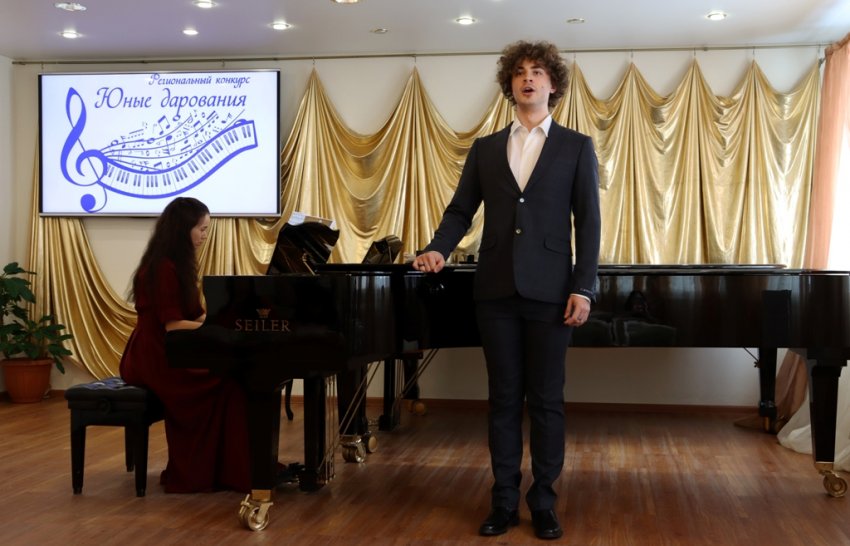 Региональный конкурс  «Юные дарования» среди вокалистов, пианистов, обучающихся оркестровых отделений ГАПОУ «МКИ»