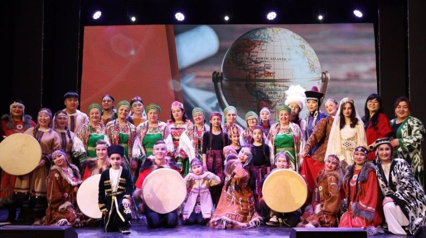 Яркий концерт посвятили Международному дню родного языка в Магадане